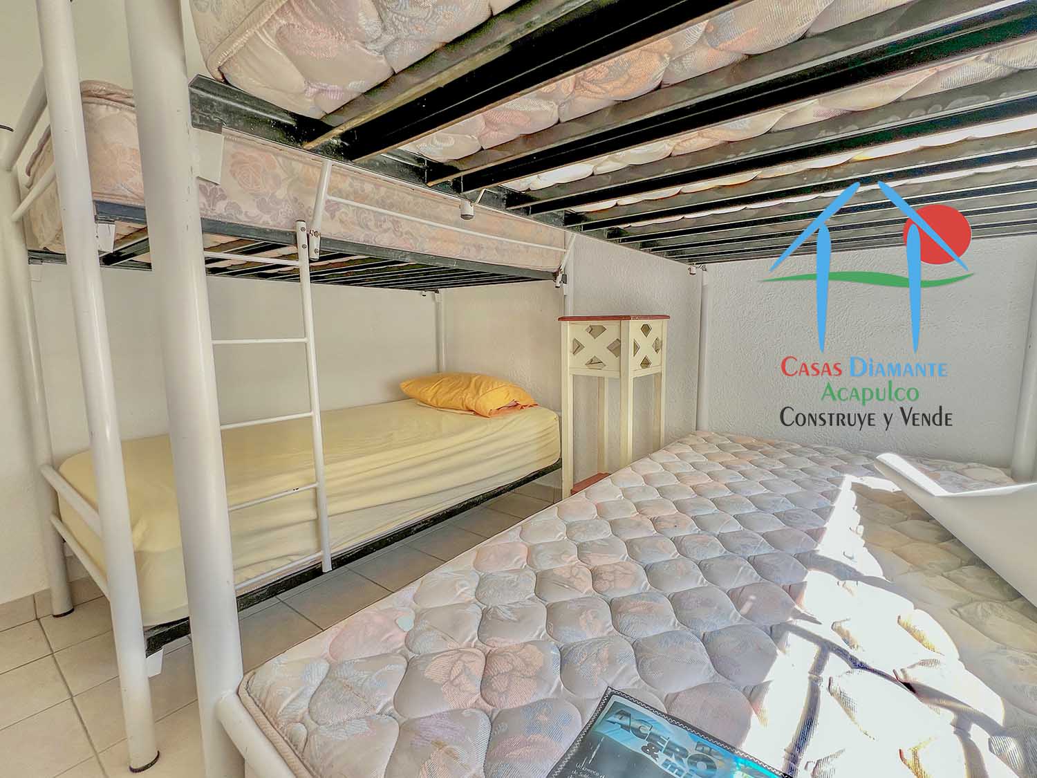 Brisas Diamante T2 119 - Recámara uno 2